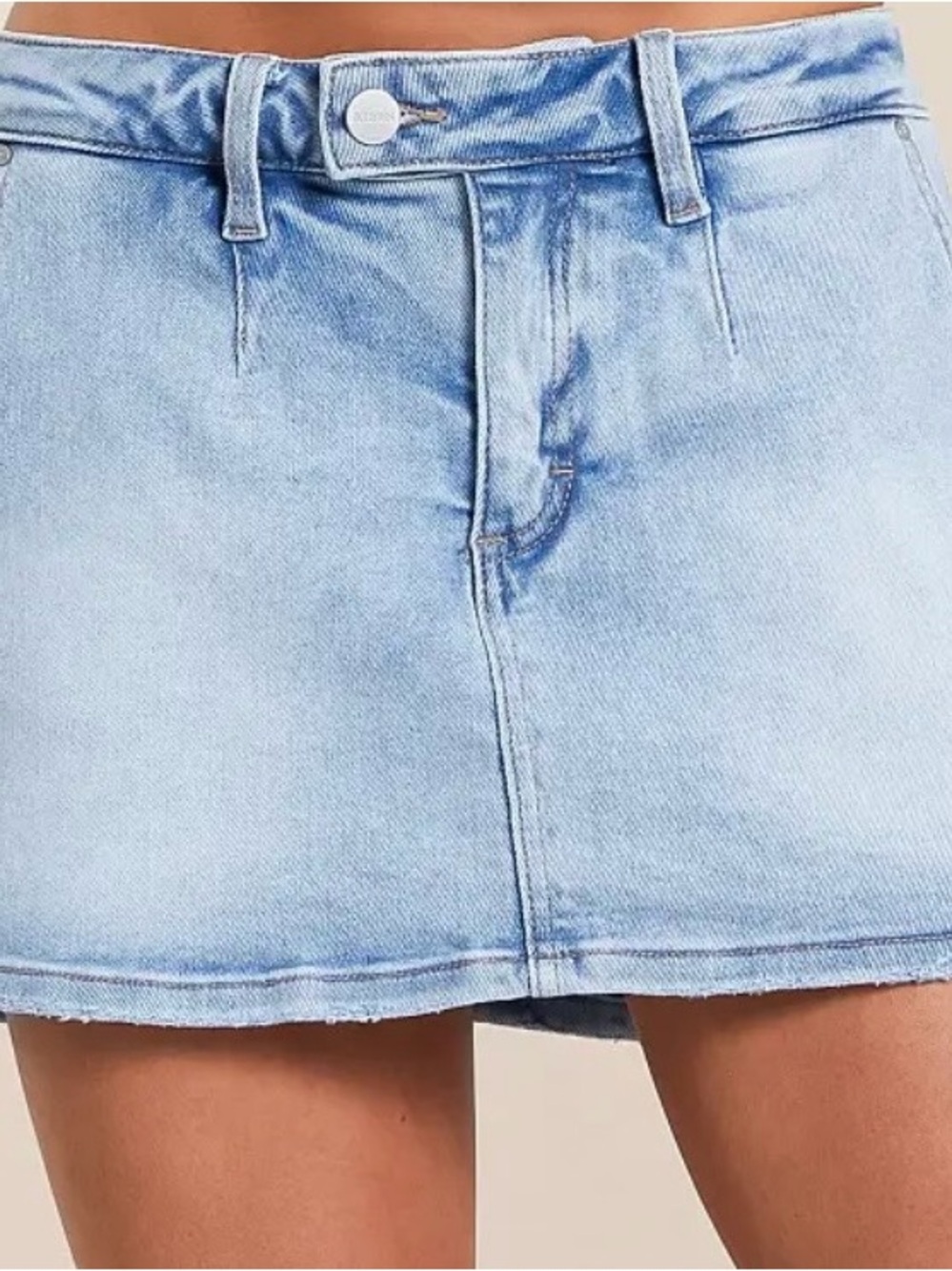Risen Low Rise Denim Skort - from The Buckle sz Lg